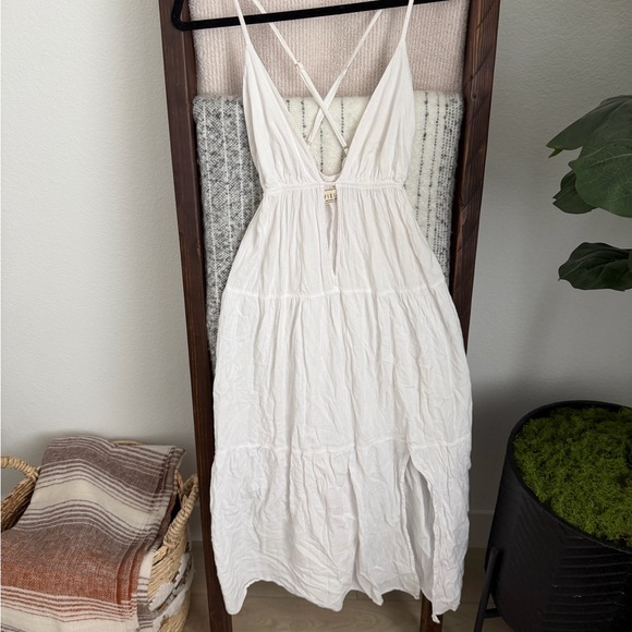 White beach dress - Picture 5 of 5